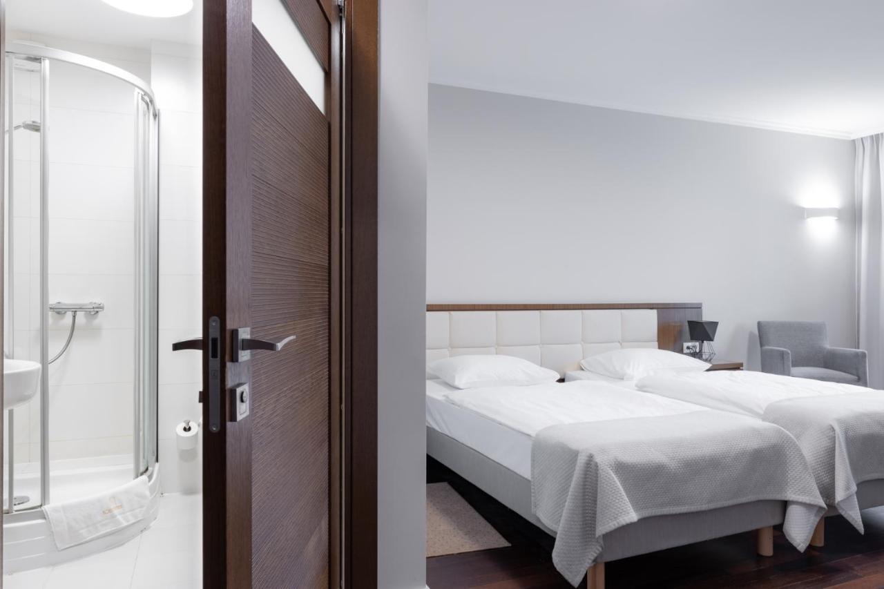 Hotel Kolumna Park 3*